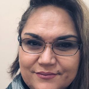 Meet your Posher, Imelda